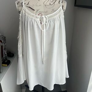 Disney Beauty And The Beast Blouse  Ivory/Cream Cold Shoulder Crochet Trim Sz 1X